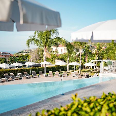 Sentido Michelizia Tropea Resort エクステリア 写真