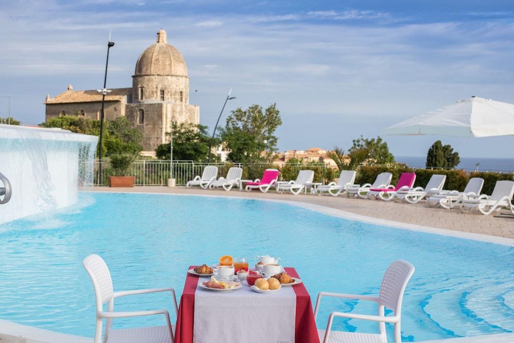 Sentido Michelizia Tropea Resort エクステリア 写真