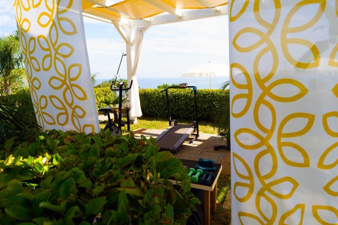 Sentido Michelizia Tropea Resort エクステリア 写真